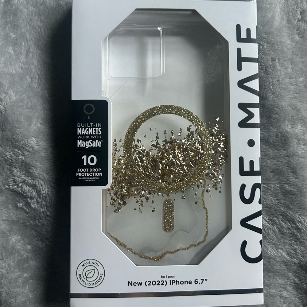 BNIB Case•Mate cover.Originally $50lifetime warranty.IPhone 6.7”